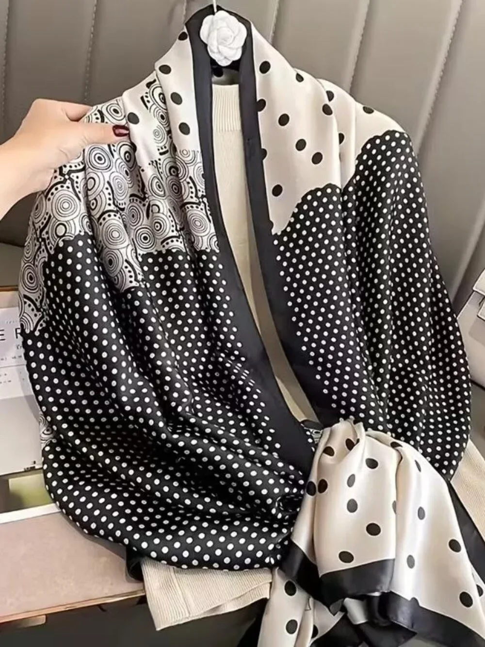 PRINT SCARF/SHAWL/WRAP